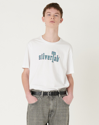 SILVERTAB™ グラフィック クルーネックTシャツ ホワイト WHITE